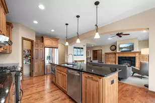 16908 E Lake Dr, Lakeville, MN 55044 - Photo 7