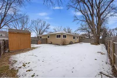 2201 15th Street S, Fargo,  58103 - Photo 27