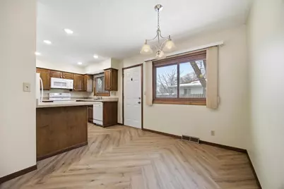 2201 15th Street S, Fargo,  58103 - Photo 7