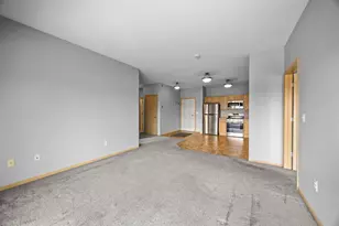 601 Levander Way, South Saint Paul, MN 55075 - Photo 7