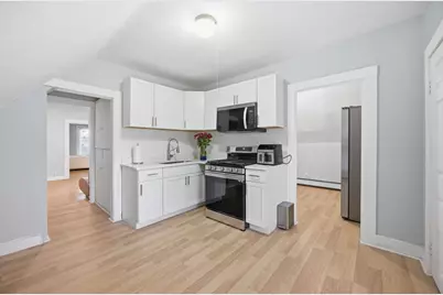 873 Sherburne Avenue, Saint Paul, MN 55104 - Photo 1