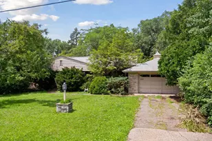 1065 Colby St, Saint Paul, MN 55116 - Photo 11