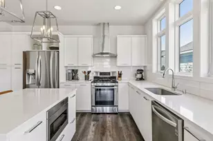 4932 161st St W, Lakeville, MN 55044 - Photo 15