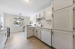 10746 Toledo Ct, Bloomington, MN 55437 - Photo 13