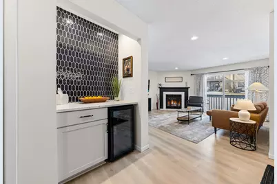 10746 Toledo Court, Bloomington, MN 55437 - Photo 3