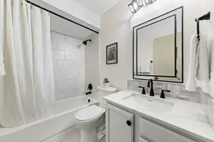 10746 Toledo Ct, Bloomington, MN 55437 - Photo 27