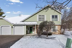 10746 Toledo Ct, Bloomington, MN 55437 - Photo 3