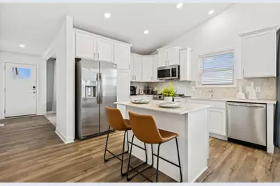 7942 42nd Street N, Oakdale, MN 55128 - Photo 3