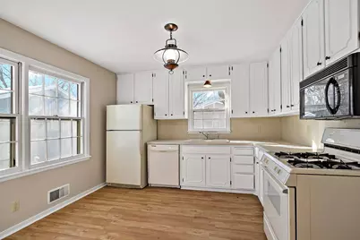 10125 Irwin Road, Bloomington, MN 55437 - Photo 17