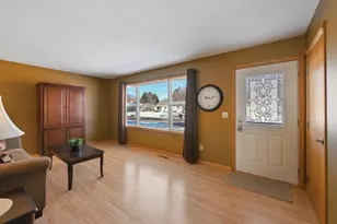 405 Sunrise Dr, Olivia, MN 56277 - Photo 7