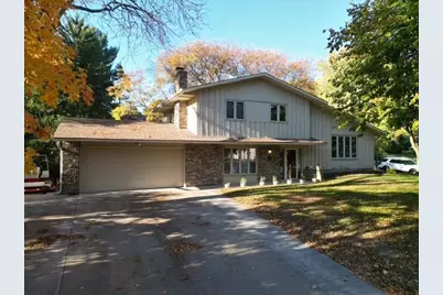 8500 Isle Avenue S, Cottage Grove, MN 55016 - Photo 1