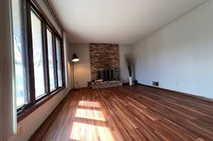 8500 Isle Ave S, Cottage Grove, MN 55016 - Photo 5