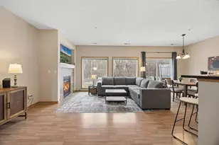 191 Larpenteur Ave E, Maplewood, MN 55117 - Photo 1