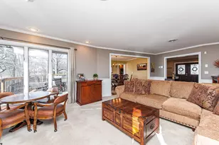 701 4th St SW, Austin, MN 55912 - Photo 17