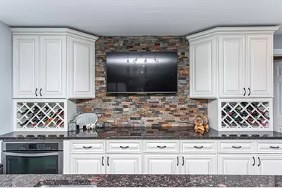 701 4th Street SW, Austin, MN 55912 - Photo 31