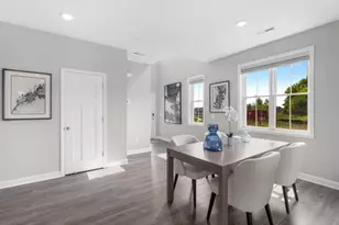 9274 4th St N, Lake Elmo, MN 55042 - Photo 3