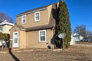 700 12th Ave SW, Austin, MN 55912 - Photo 1