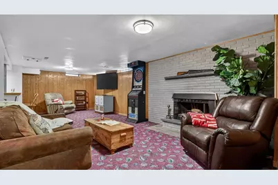 3403 Valmont Avenue, Altoona, WI 54720 - Photo 17