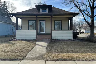 631 N Cedar St, Luverne, MN 56156 - Photo 1