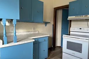 631 N Cedar St, Luverne, MN 56156 - Photo 7