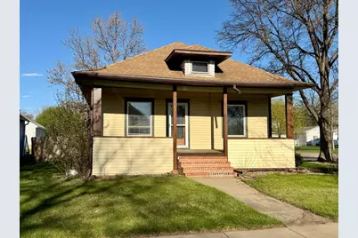 631 N Cedar Street, Luverne, MN 56156 - Photo 1