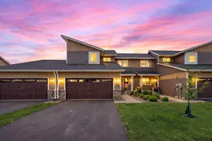 605 Hideaway Ln, Woodbury, MN 55129 - Photo 1