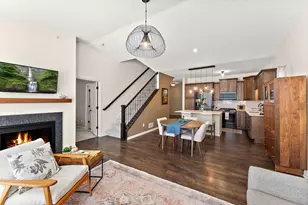 605 Hideaway Ln, Woodbury, MN 55129 - Photo 5