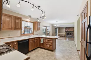 1826 3rd St SW, New Brighton, MN 55112 - Photo 11