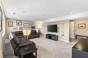 6806 Deerwood Ln N, Maple Grove, MN 55369 - Photo 29