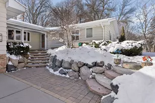 5833 Creek Valley Rd, Edina, MN 55439 - Photo 3