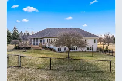 2631 Hawk Hill Lane SW, Rochester, MN 55902 - Photo 9