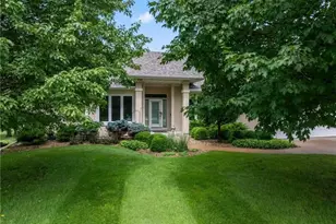 2631 Hawk Hill Ln SW, Rochester, MN 55902 - Photo 3