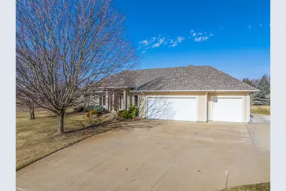 2631 Hawk Hill Lane SW, Rochester, MN 55902 - Photo 9