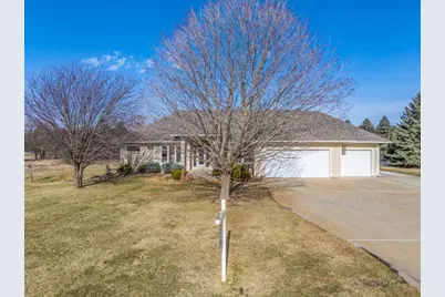 2631 Hawk Hill Lane SW, Rochester, MN 55902 - Photo 5