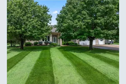 2631 Hawk Hill Lane SW, Rochester, MN 55902 - Photo 3