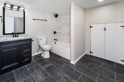 10935 S Thomas Avenue S, Bloomington, MN 55431 - Photo 21