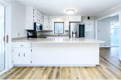 10935 S Thomas Avenue S, Bloomington, MN 55431 - Photo 5