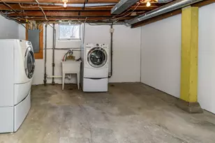 10935 S Thomas Ave S, Bloomington, MN 55431 - Photo 29