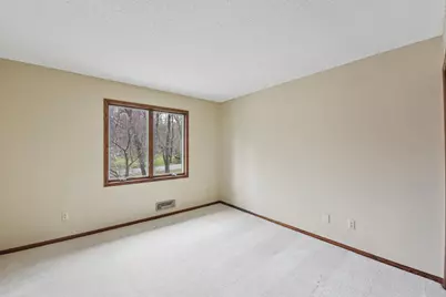 5831 Fawn Trail Circle, Woodbury, MN 55129 - Photo 33