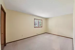 5831 Fawn Trail Cir, Woodbury, MN 55129 - Photo 25