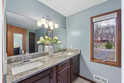 5831 Fawn Trail Circle, Woodbury, MN 55129 - Photo 29