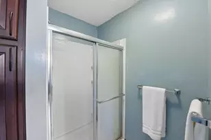 5831 Fawn Trail Cir, Woodbury, MN 55129 - Photo 29