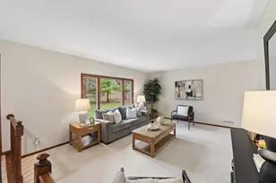 5831 Fawn Trail Cir, Woodbury, MN 55129 - Photo 7