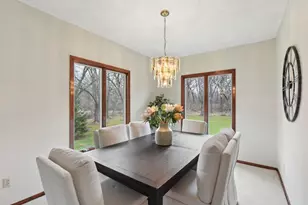 5831 Fawn Trail Cir, Woodbury, MN 55129 - Photo 11