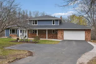 5831 Fawn Trail Cir, Woodbury, MN 55129 - Photo 3