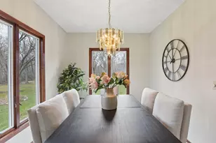 5831 Fawn Trail Cir, Woodbury, MN 55129 - Photo 11