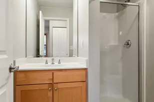 737 Victoria Street S, Saint Paul, MN 55102 - Photo 11