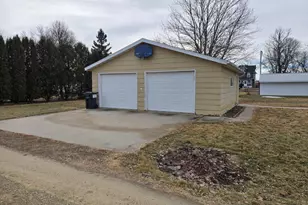 204 4th Ave SW, Stewartville, MN 55976 - Photo 13