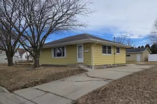 204 4th Ave SW, Stewartville, MN 55976 - Photo 1