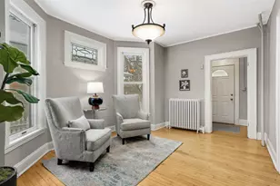 511 W 22nd St, Minneapolis, MN 55405 - Photo 1